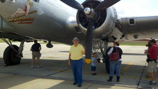 EAA B-17 - Aluminum Overcast